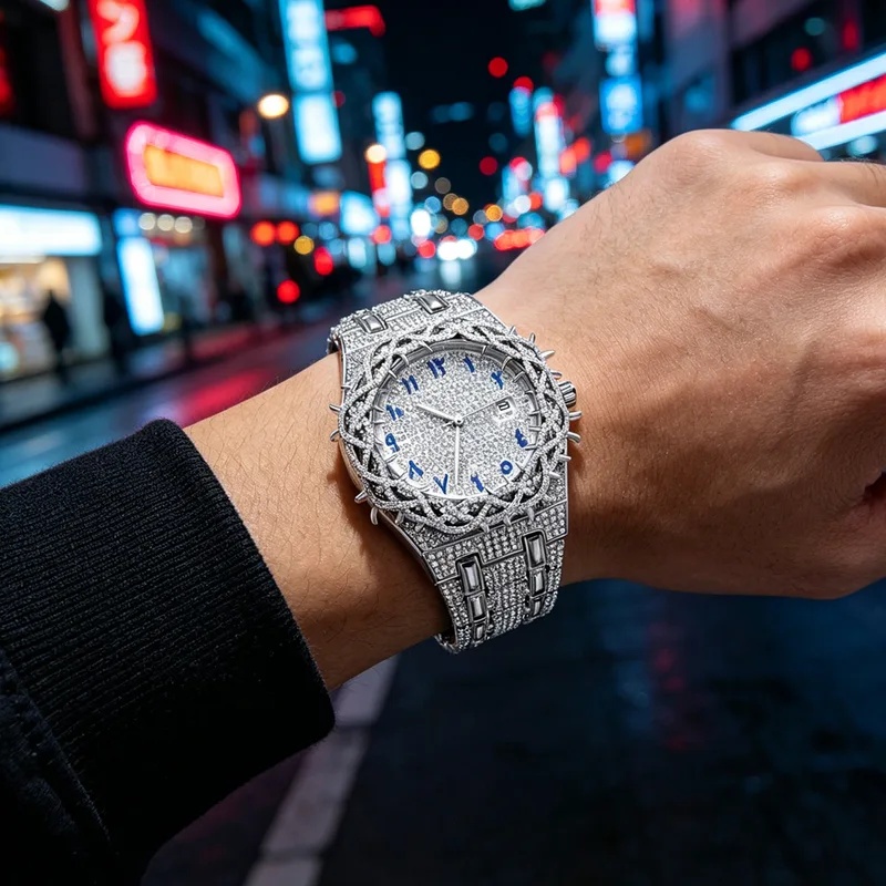 Buzlu ve Işıltılı Erkek Quartz - Luxury Watch Iceberg incelemesi ve fiyatı